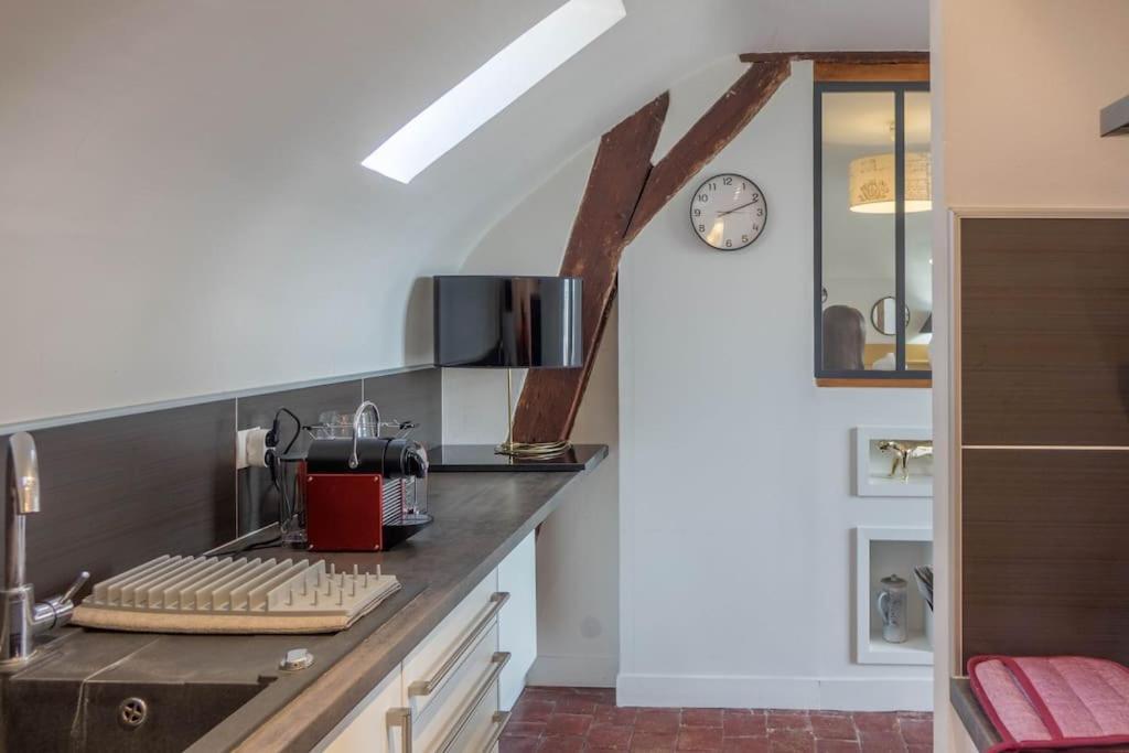 Le Sainte Anne *Studio* Apartment Orleans Bagian luar foto